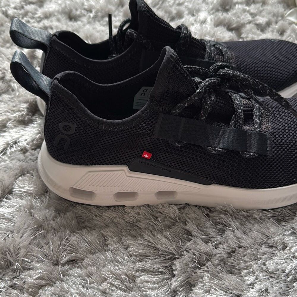 On Cloudeasy Women's in Black/ Rock Size 8 - Picture 5 of 10
